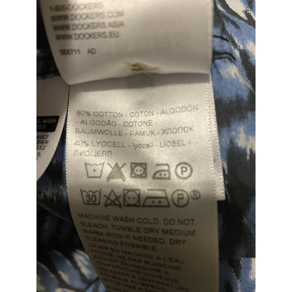 Dockers Hawiian Tropical Shirt L Men Blue White Floral Button Front Short Sleeve - Picture 9 of 9